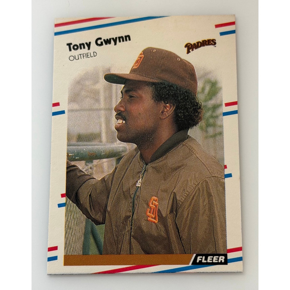 1988 Fleer Tony Gwynn #585 San Diego Padres baseball card, front