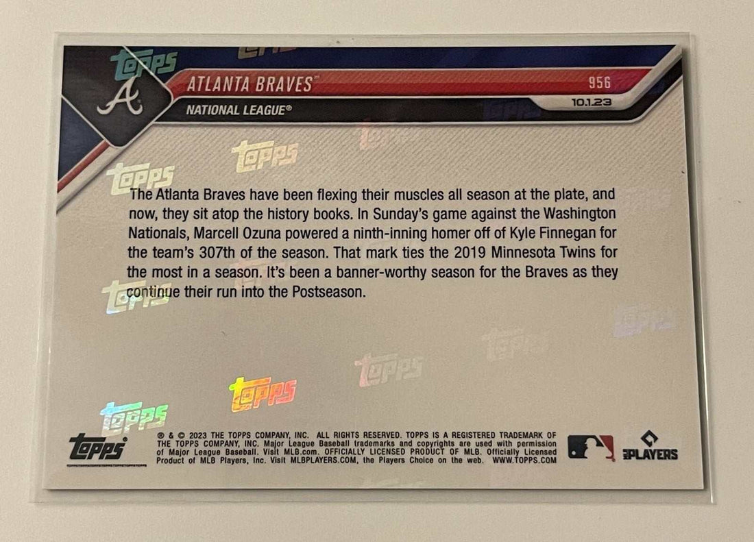 2023 Topps Now Atlanta Braves MLB card celebrating Braves tying home run record, numbered 17/25