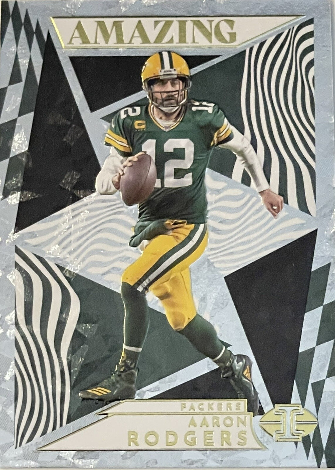 2022 Panini Illusions Aaron Rodgers* Football Base Card #A-3 GB Packers/NY Jets*