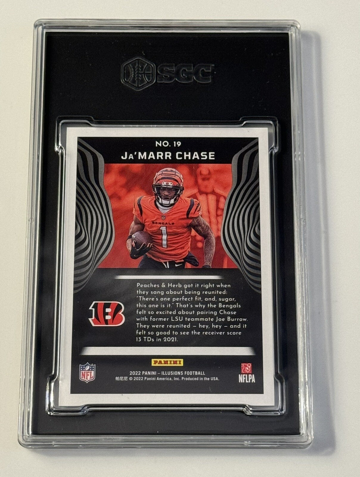 Ja'Marr Chase 2022 Panini Illusions Football NFL Cincinnati Bengals #19 SGC 9.5*
