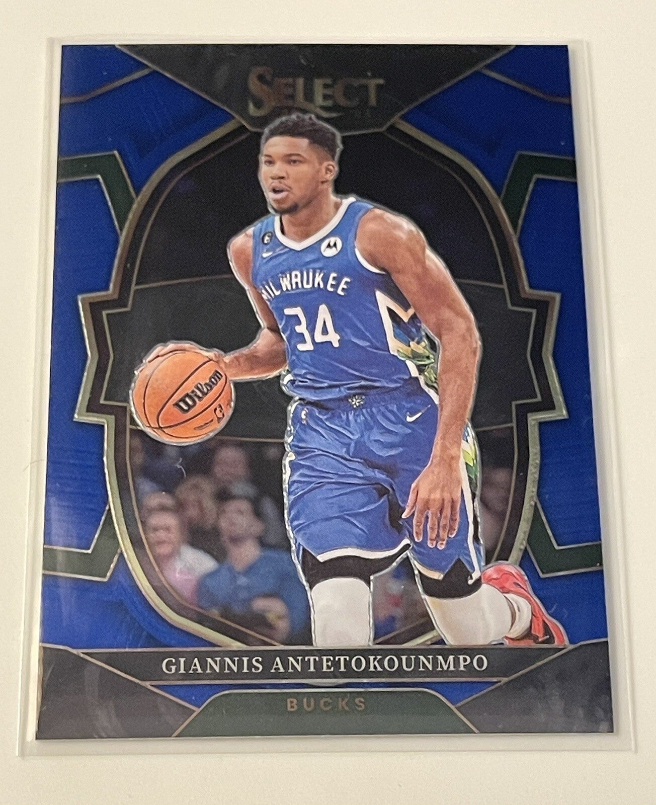 2022-23 Panini Select Giannis Antetokounmpo* Concourse Blue Prizm NBA Bucks #61*