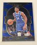 2022-23 Panini Select Giannis Antetokounmpo* Concourse Blue Prizm NBA Bucks #61*
