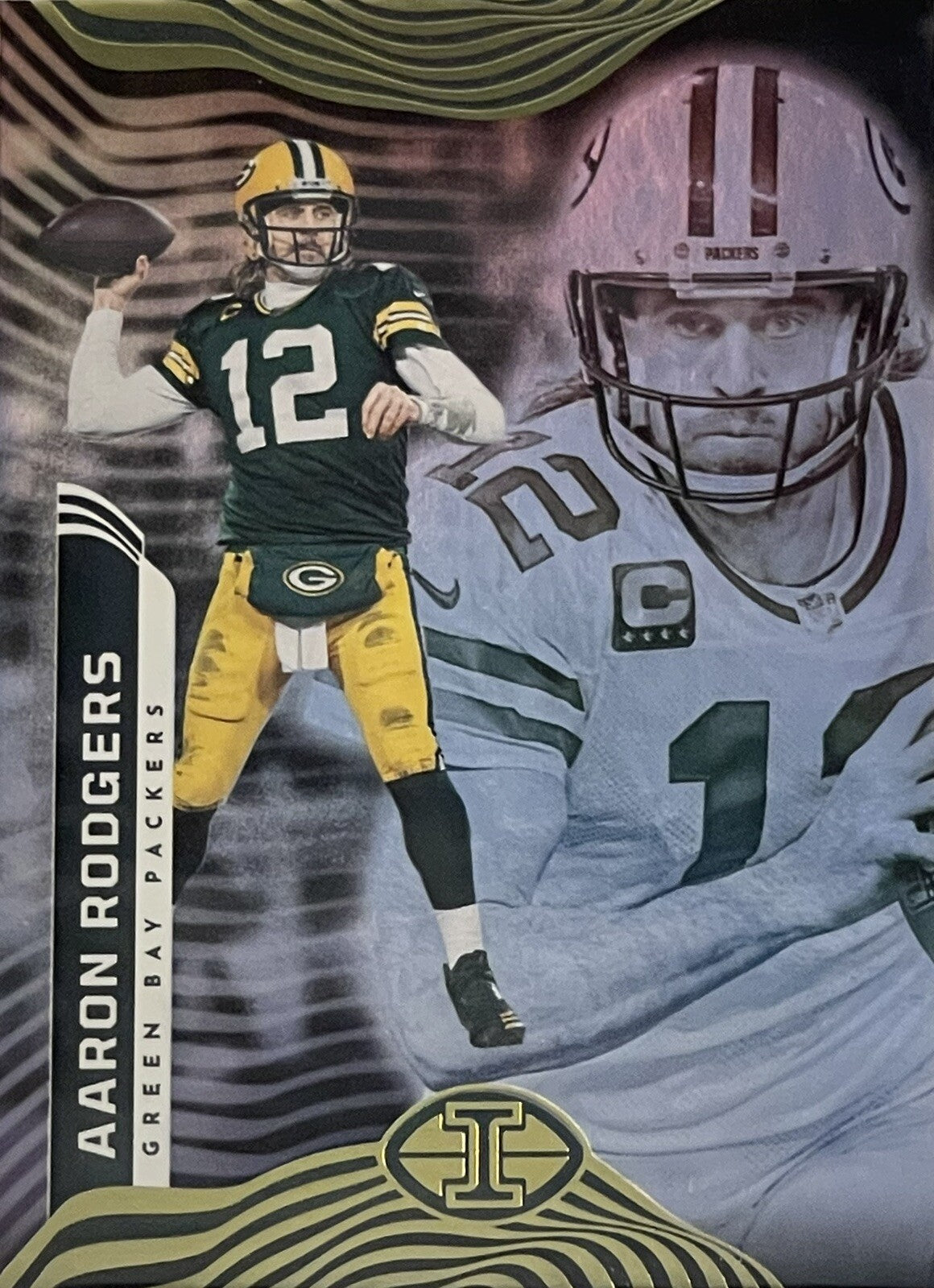 2022 Panini Illusions Aaron Rodgers* Refractor Base Card #33 GB Packers/NY Jets*