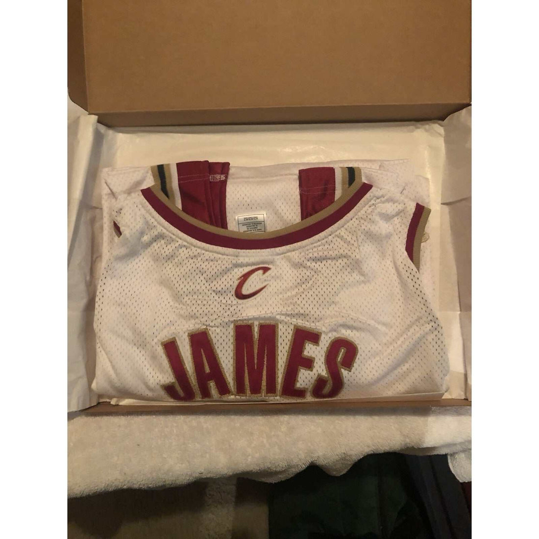 71/123 LeBron James Rookie of the Year signed jersey with UDA COA and authentication documents