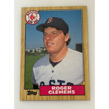 1987 Topps Roger Clemens #340 Boston Red Sox baseball card, front