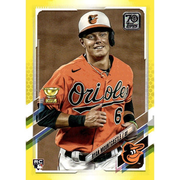 2021 Topps #143 - Ryan Mountcastle Gold Star RC – MLB Exclusive parallel of Star