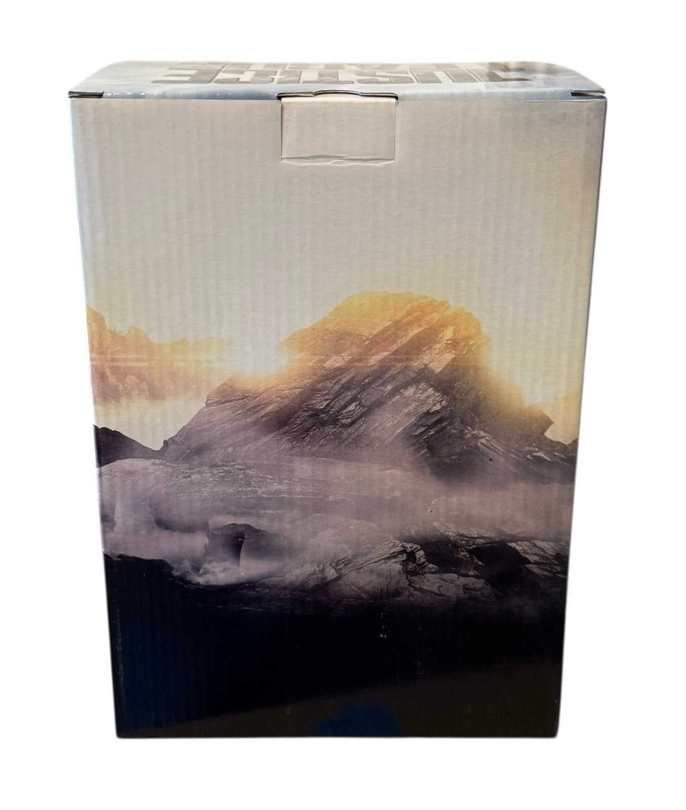 FOCO Justice League Aquaman limited edition bobblehead packaging box