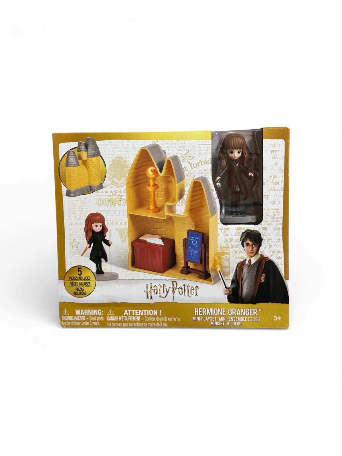 Hermione Granger Mini Playset Harry Potter with five detailed pieces in display-ready packaging