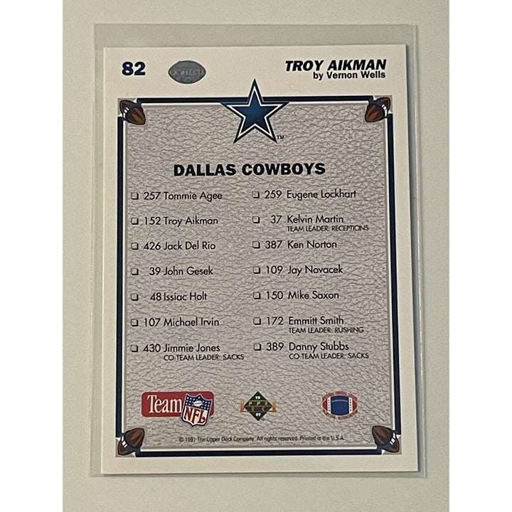 1991 Upper Deck Troy Aikman Dallas Cowboys football card with star background vintage collectors choice