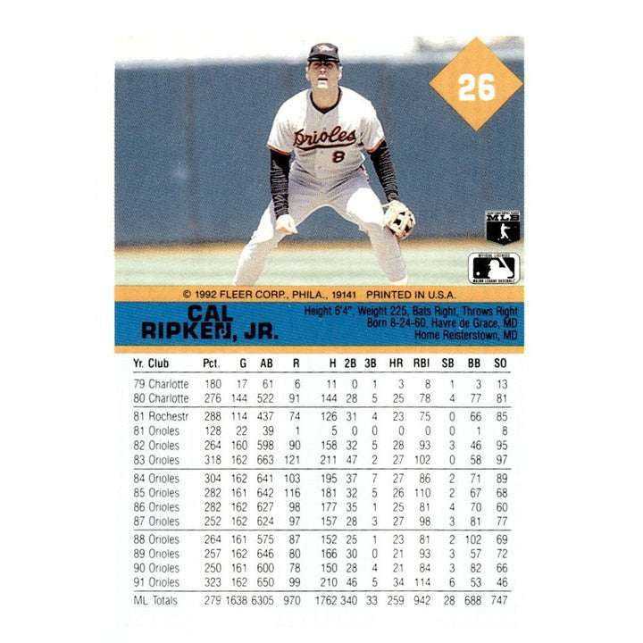 Cal Ripken, Jr. Fleer 1992 Fleer Baseball Card Cal Ripken, Jr. 26 MLB Baseball Hall Of Fame - Vintage