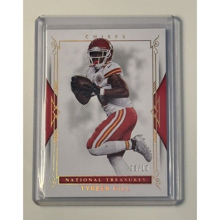 8/10* Tyreek Hill 2017 Panini National Treasures NFL KC Chiefs/Dolphins Card #95