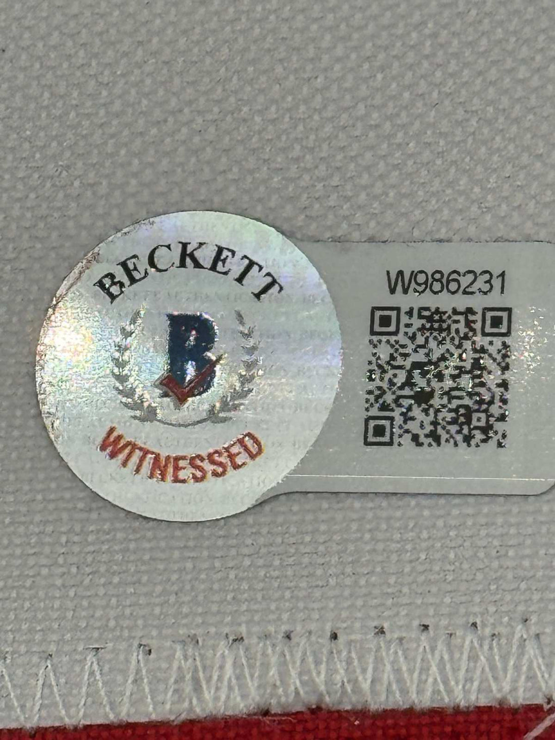 Brock Bowers signed Georgia Bulldogs black jersey number 19 with Beckett witnessed authentication